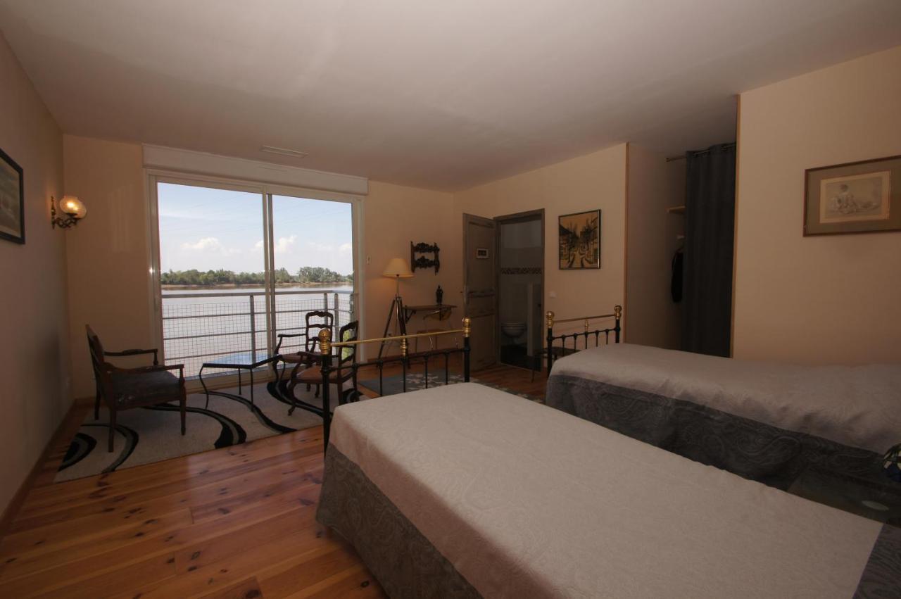 Chateau D'Esther Hotel Saint-Loubès Екстериор снимка